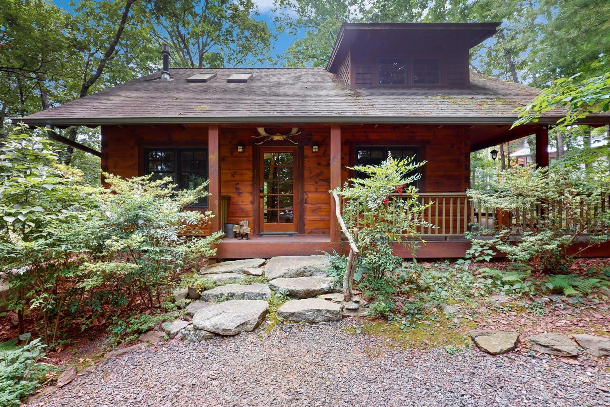 Elkhorn Cabin & Eagles Wing Lodge Asheville Exterior photo